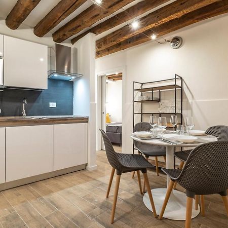 San Marco Pied-A-Terre - Accademia By Wonderful Italy Apartment เวนิส ภายนอก รูปภาพ