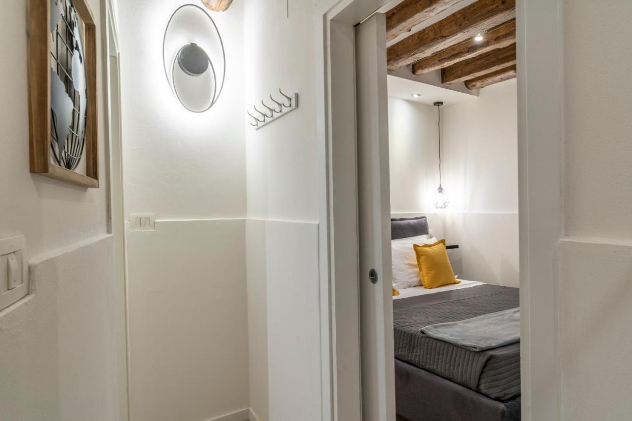 San Marco Pied-A-Terre - Accademia By Wonderful Italy Apartment เวนิส ภายนอก รูปภาพ